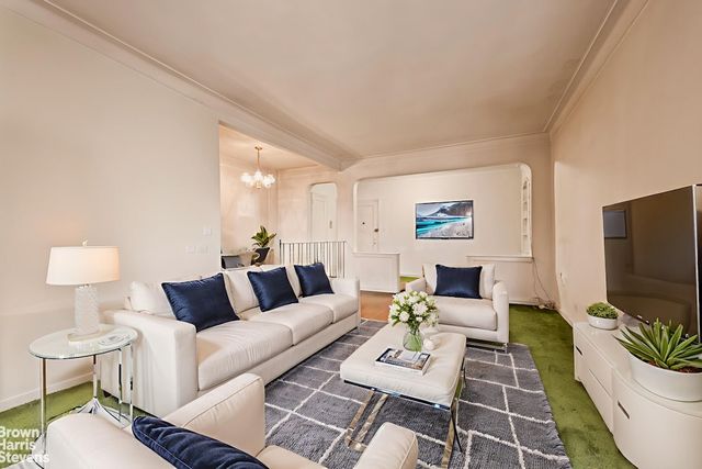 7714 113th St Apt 3O, New York City, NY 11375