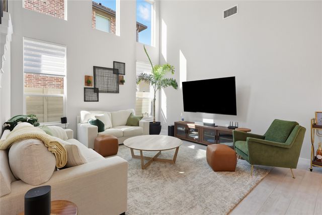 3313 The Commons Parkway, Sachse, TX 75048