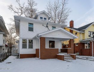 734 Brighton Avenue, Toledo, OH 43609