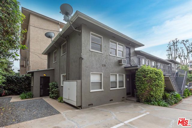 1944 S Beverly Glen Boulevard 6, Los Angeles, CA 90025