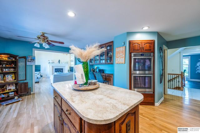 16606 Mason Street, Omaha, NE 68118