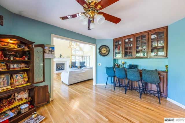 16606 Mason Street, Omaha, NE 68118