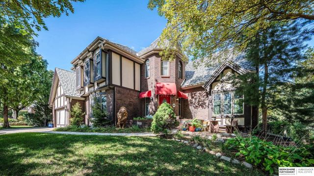 16606 Mason Street, Omaha, NE 68118