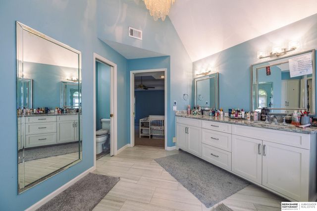 16606 Mason Street, Omaha, NE 68118