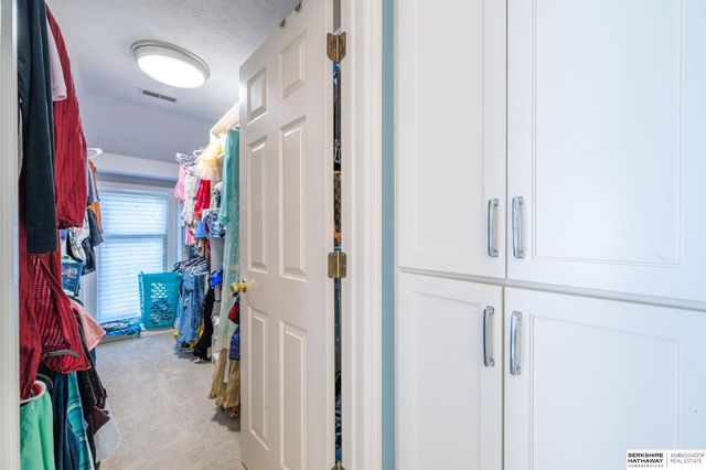 16606 Mason Street, Omaha, NE 68118