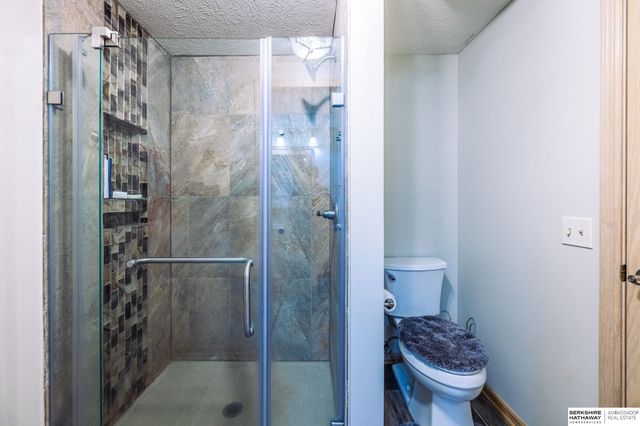 16606 Mason Street, Omaha, NE 68118