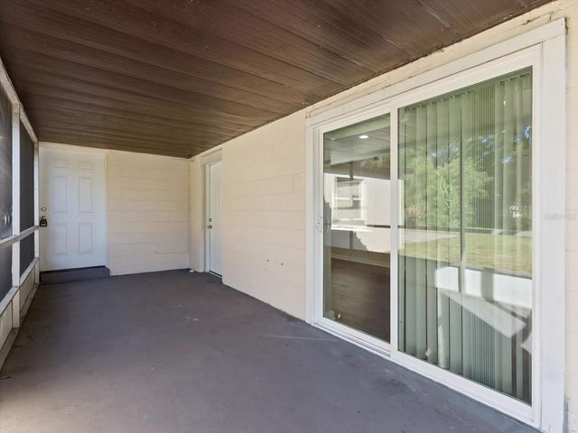 540 E HIGHLAND AVENUE, Clermont, FL 34711