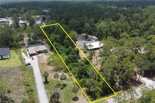 2070 20th AVE NE, Naples, FL 34120