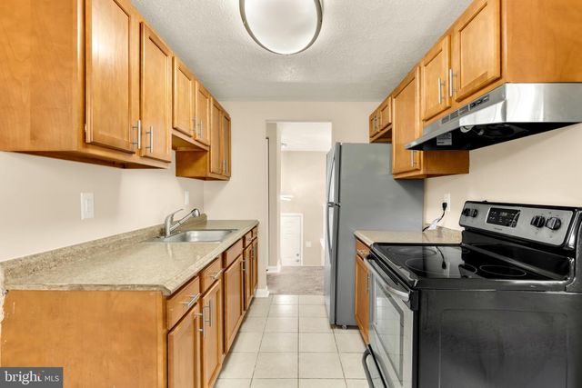 18312 QUONDAL CT, Gaithersburg, MD 20877