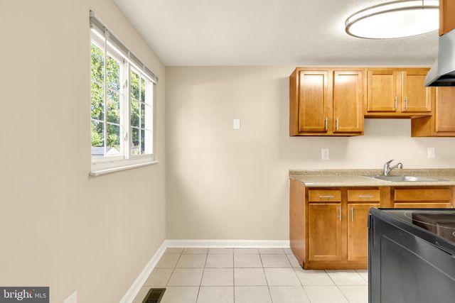 18312 QUONDAL CT, Gaithersburg, MD 20877