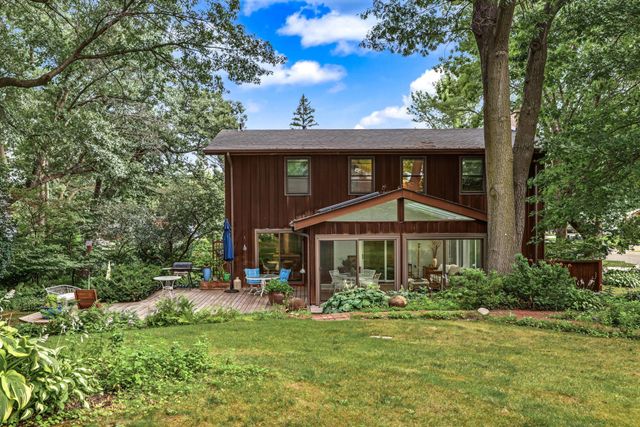 110 19th Avenue SW, New Brighton, MN 55112