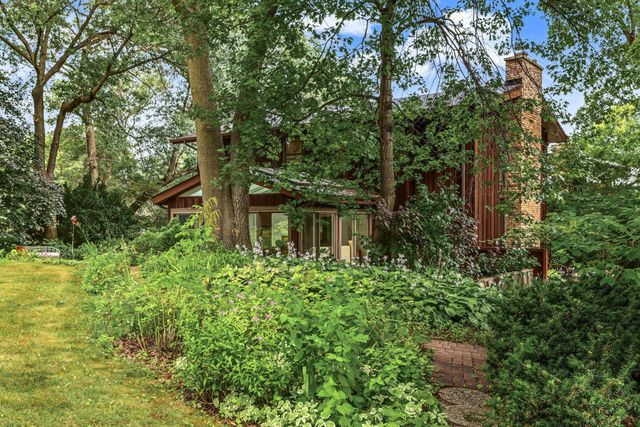 110 19th Avenue SW, New Brighton, MN 55112
