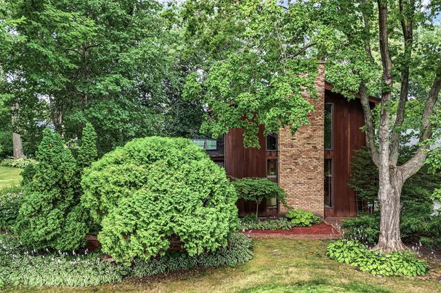 110 19th Avenue SW, New Brighton, MN 55112
