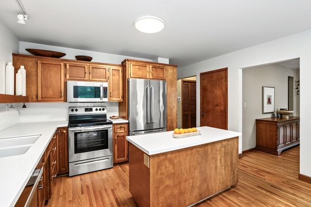 110 19th Avenue SW, New Brighton, MN 55112