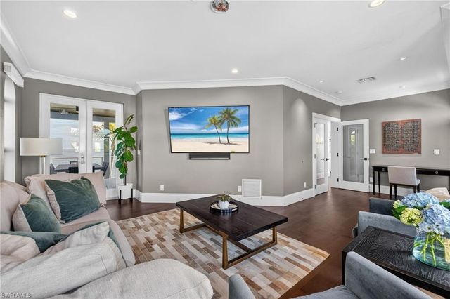 1552 San Carlos Bay DR, Sanibel, FL 33957