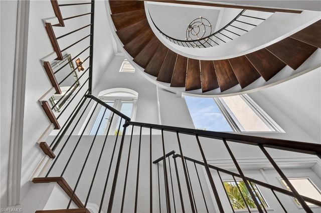 1552 San Carlos Bay DR, Sanibel, FL 33957