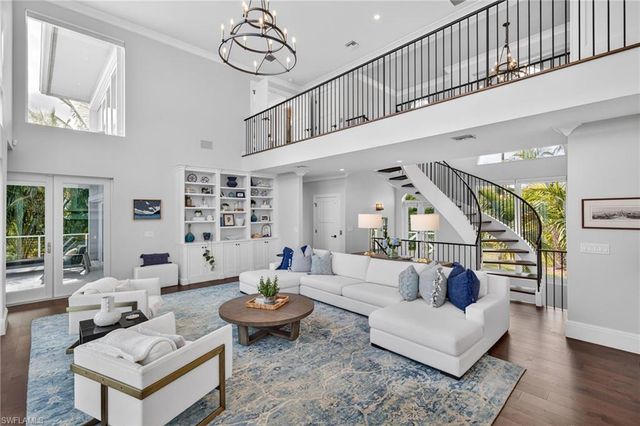 1552 San Carlos Bay DR, Sanibel, FL 33957