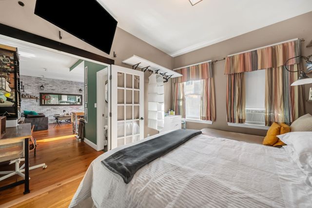 863 Massachusetts Ave 32, Cambridge, MA 02139
