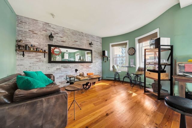 863 Massachusetts Ave 32, Cambridge, MA 02139