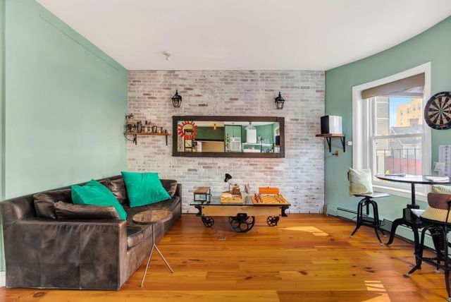 863 Massachusetts Ave 32, Cambridge, MA 02139