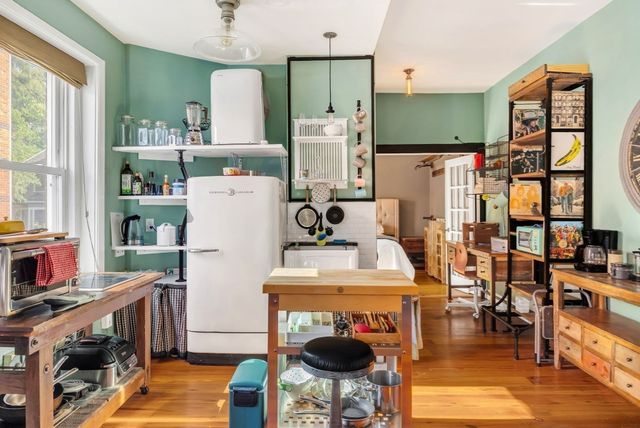 863 Massachusetts Ave 32, Cambridge, MA 02139