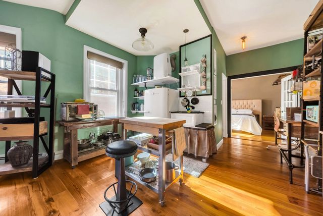 863 Massachusetts Ave 32, Cambridge, MA 02139