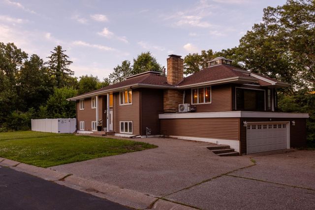 1631 21st Avenue NW, New Brighton, MN 55112