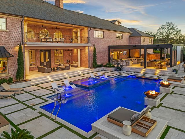 702 S White Chapel Boulevard, Southlake, TX 76092