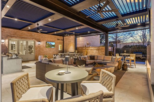 702 S White Chapel Boulevard, Southlake, TX 76092