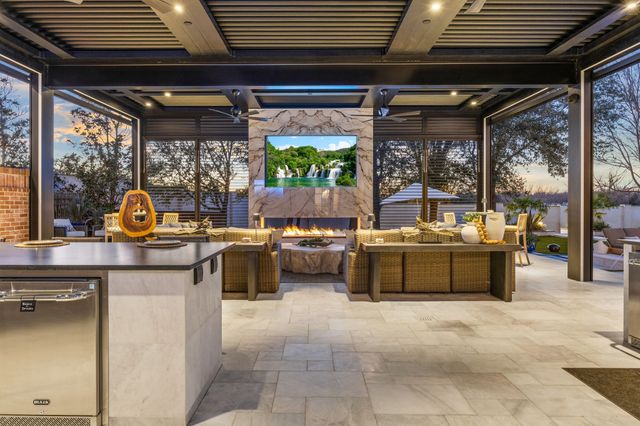 702 S White Chapel Boulevard, Southlake, TX 76092