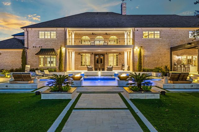 702 S White Chapel Boulevard, Southlake, TX 76092