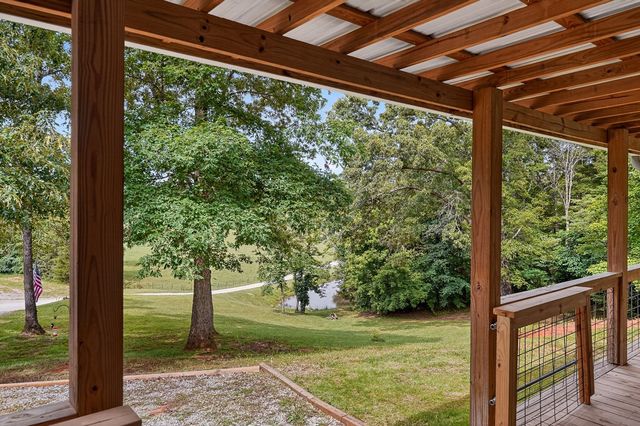 211 Arizona Ln, Walling, TN 38587