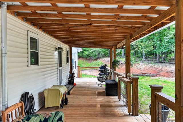 211 Arizona Ln, Walling, TN 38587