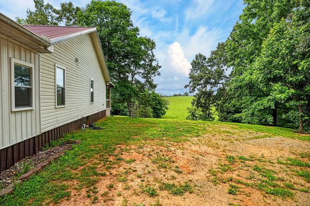 211 Arizona Ln, Walling, TN 38587