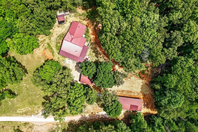 211 Arizona Ln, Walling, TN 38587