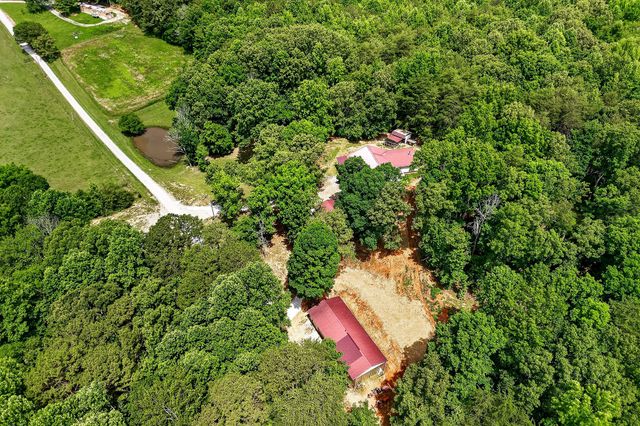 211 Arizona Ln, Walling, TN 38587