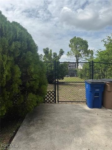 2806 5th ST W, Lehigh Acres, FL 33971