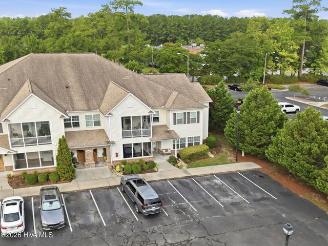 1909 Covengton Way 102, Greenville, NC 27858