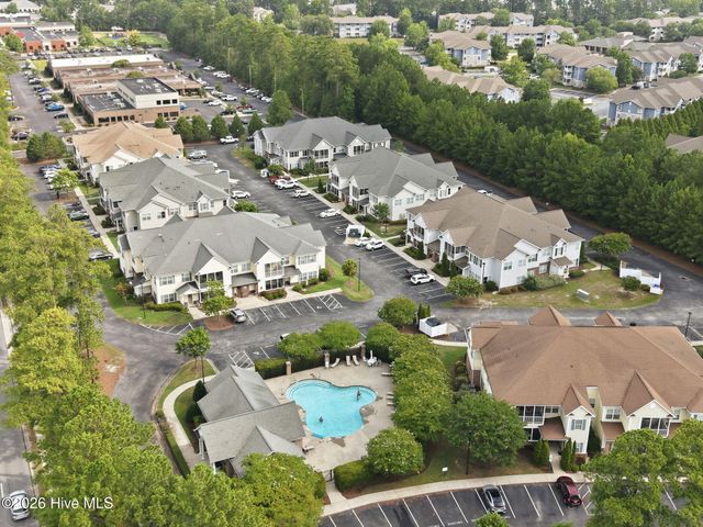 1909 Covengton Way 102, Greenville, NC 27858