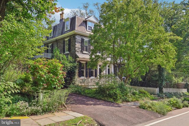 202 W CHESTNUT HILL AVE, Philadelphia, PA 19118