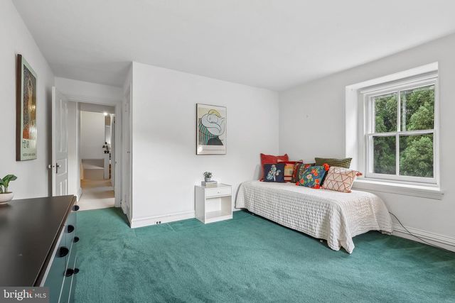 202 W CHESTNUT HILL AVE, Philadelphia, PA 19118