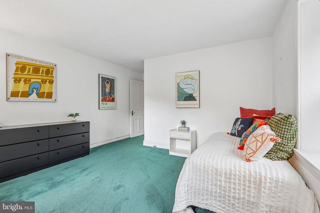 202 W CHESTNUT HILL AVE, Philadelphia, PA 19118