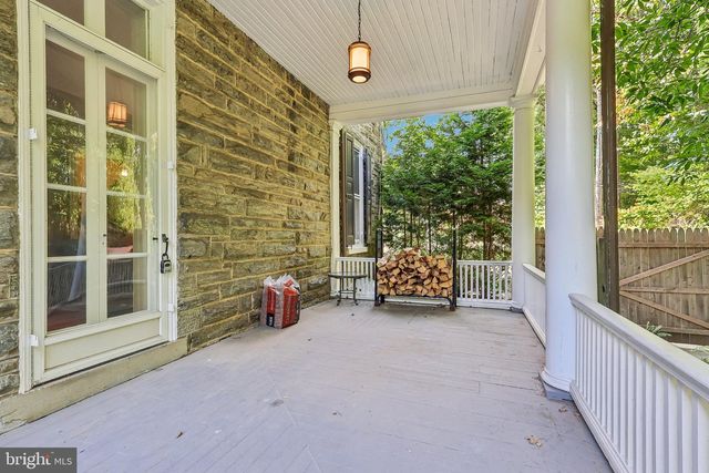 202 W CHESTNUT HILL AVE, Philadelphia, PA 19118