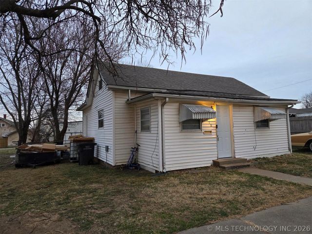 216 S Cheyenne Avenue, Bartlesville, OK 74003