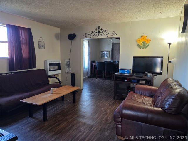 216 S Cheyenne Avenue, Bartlesville, OK 74003