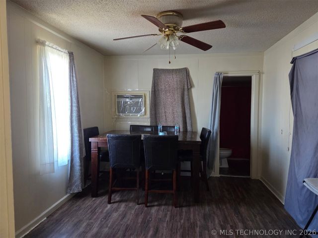 216 S Cheyenne Avenue, Bartlesville, OK 74003