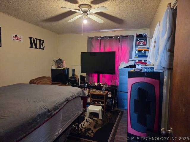 216 S Cheyenne Avenue, Bartlesville, OK 74003