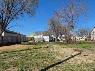 216 S Cheyenne Avenue, Bartlesville, OK 74003