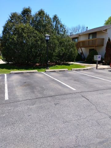 36 CONSTITUTION Court, Vernon Hills, IL 60061