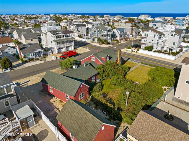 20 E South 33rd Street, Long Beach Twp, NJ 08008